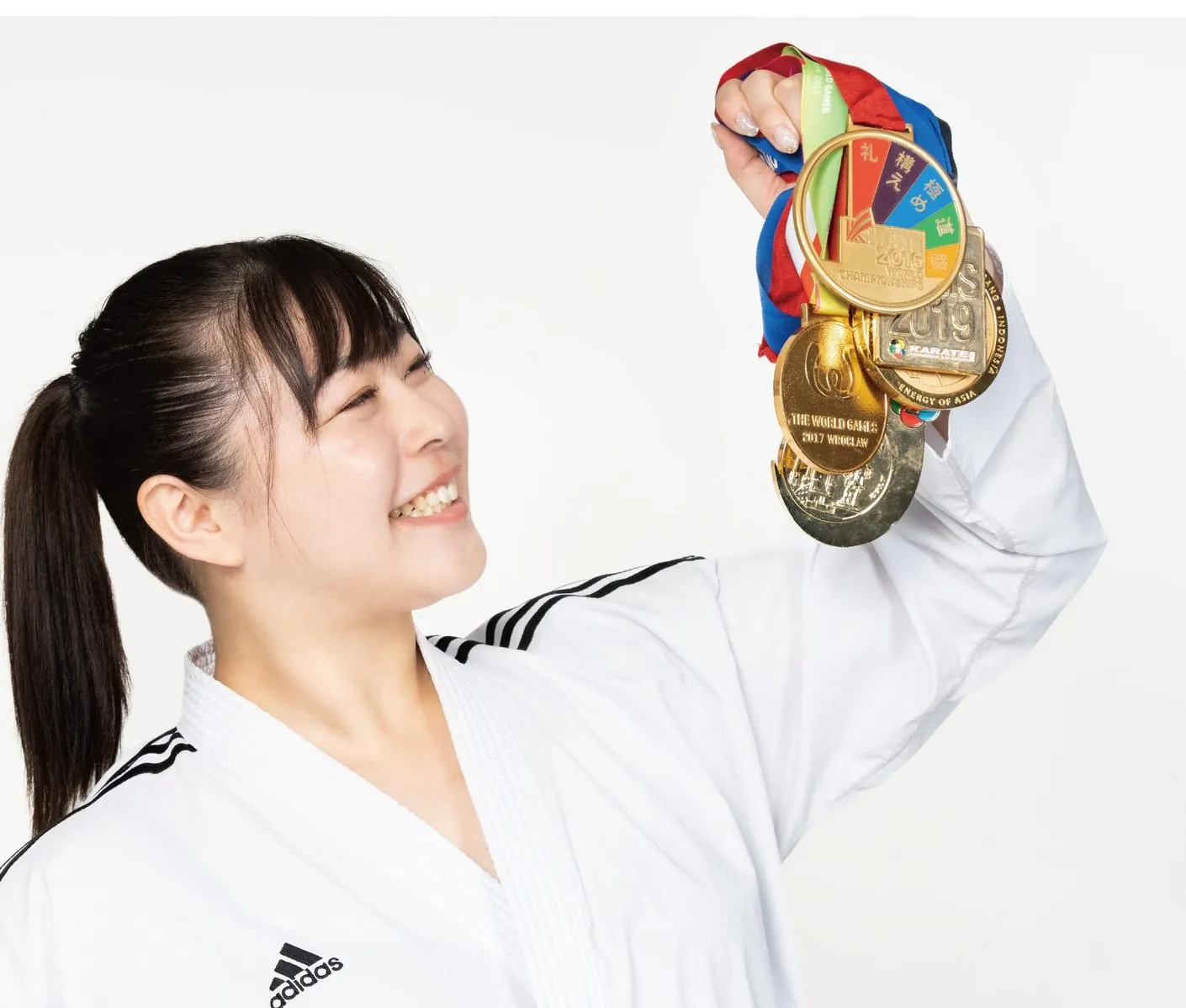 スポーツブランドの広告ビジュアル